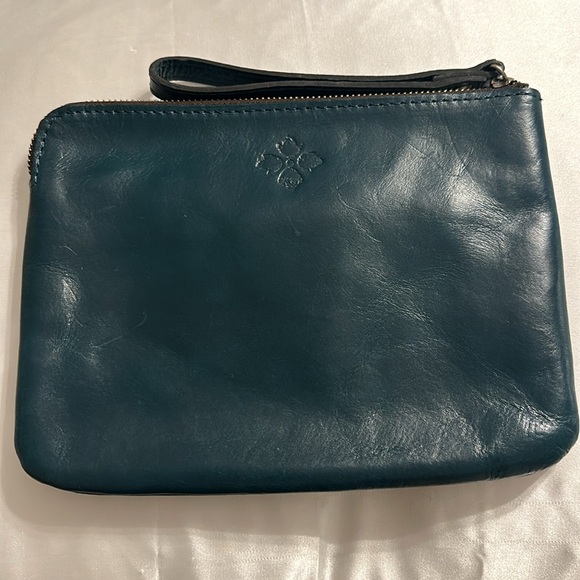 Patricia Nash Cassini Genuine Leather wristlet - Picture 2 of 4